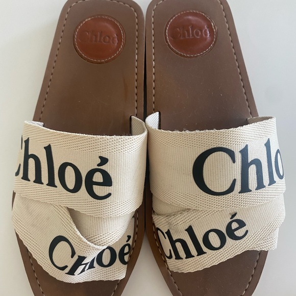 Chloe Logo Sandals - Picture 4 of 5